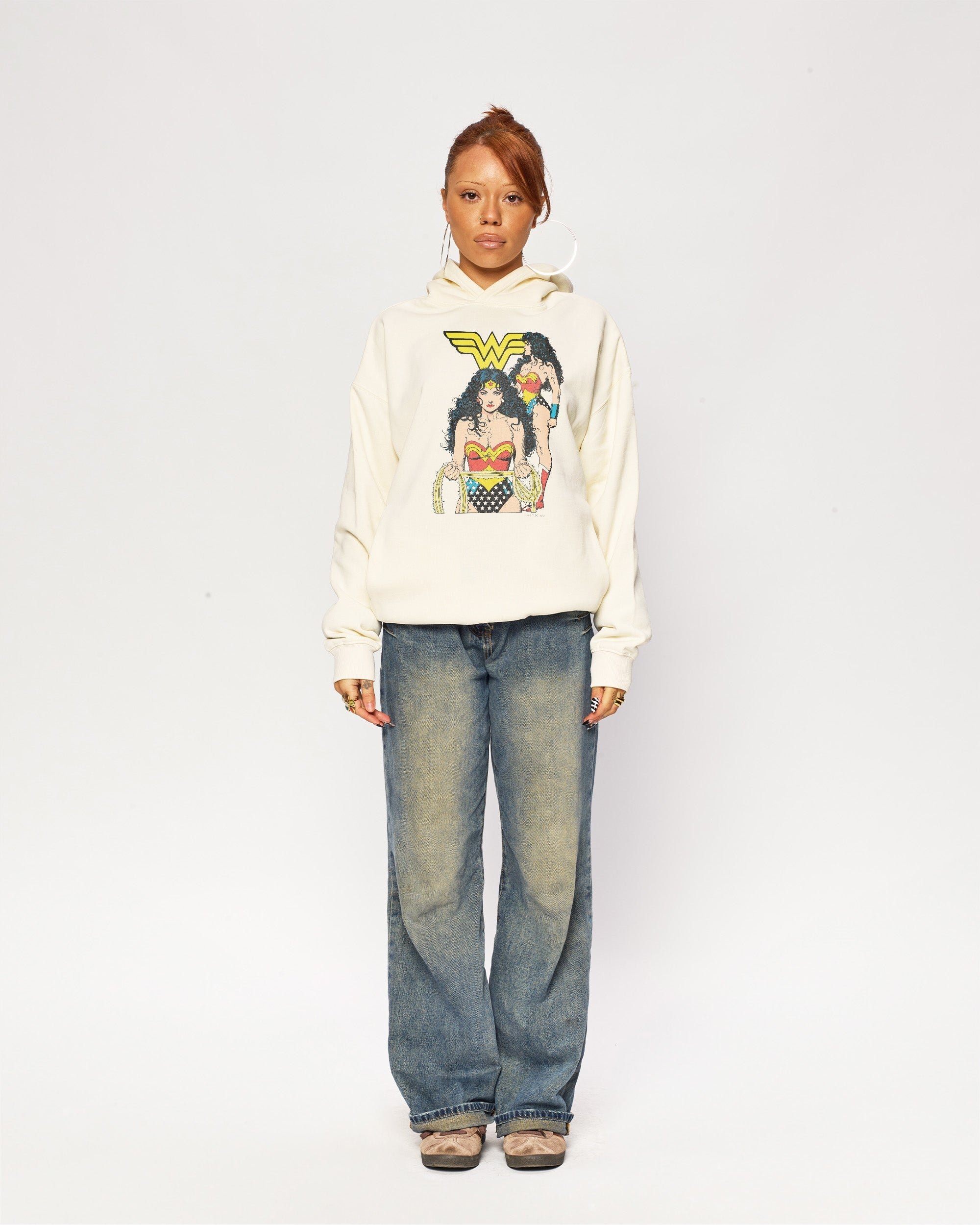 Wonder Woman Queen of the Amazons Unisex Hoodie - DC Comics Graphic Sweatshirt